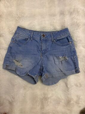 Vanilla Star Light Blue Distressed Jean Shorts